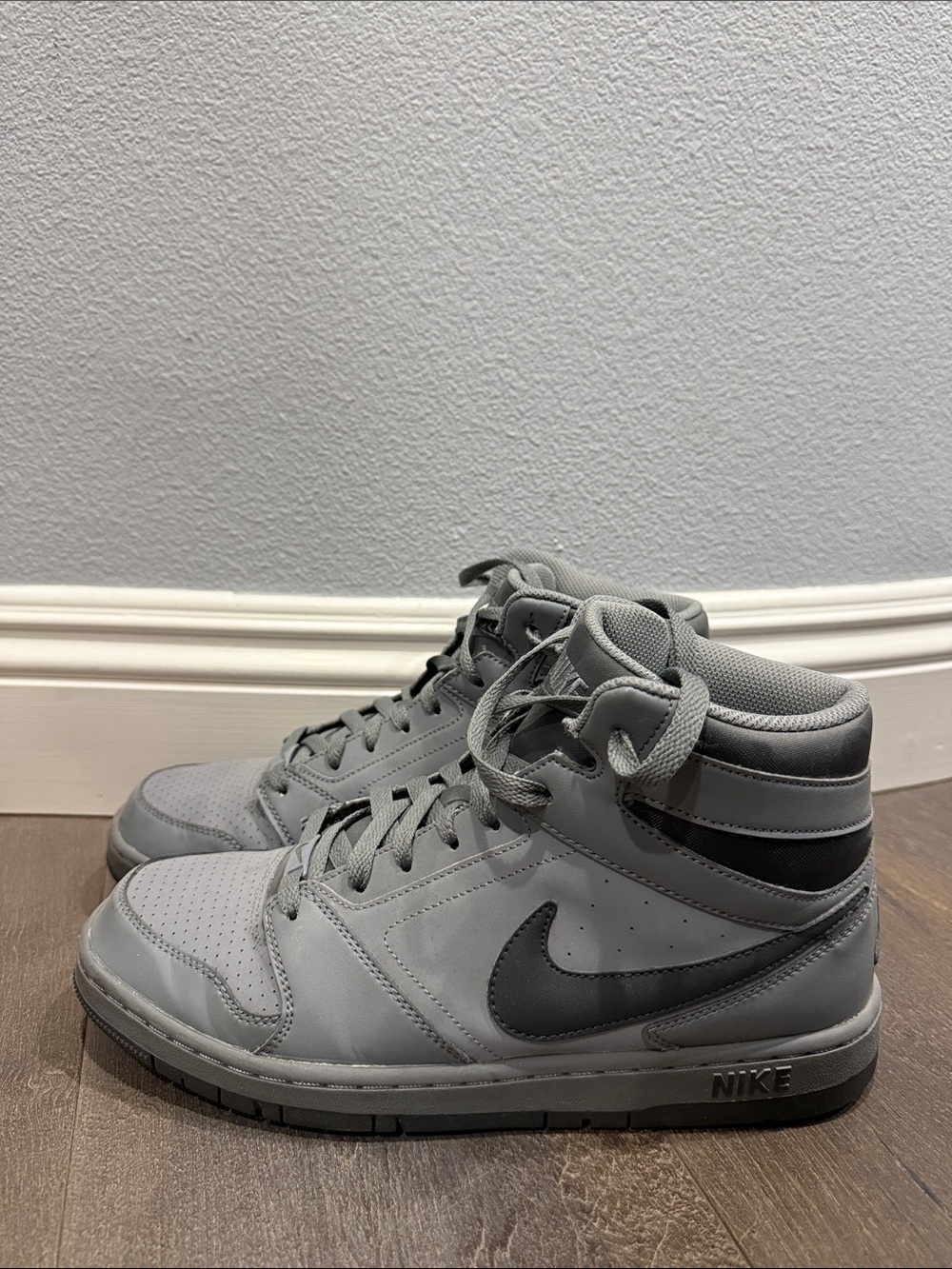 Nike Men’s Sneaker